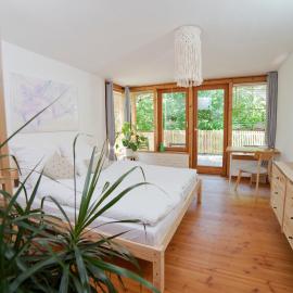 Fuchs und Hasenhaus mit großer Terrasse für Familien