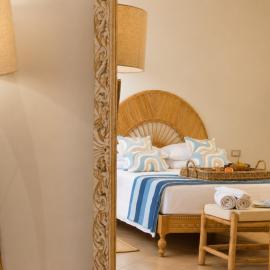 LIGEA APARTMENT - Bright Mediterranean Home with Bali-Inspired Touches - Central Anzio near Sea, Train and Bus Station