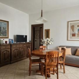 Appartamento Le Fornaci, hotel a Oleggio