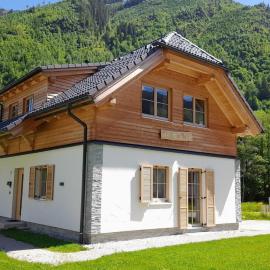 Haus am Bach، فندق في دونيغسباشوالد