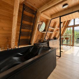 Jugoslavija Chalet and Spa Zabljak, hotel in Tepačko Polje