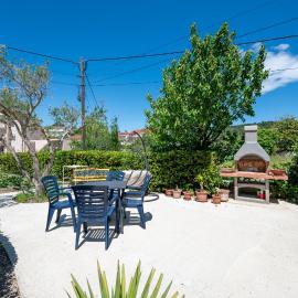 Apartments and rooms with parking space Palit, Rab - 22221, hotel en Rab