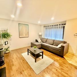 Spacious 1BR Dieppe Retreat near Downtown, hotel a Dieppe