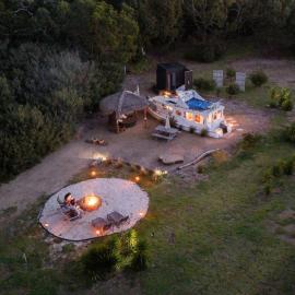 Shipwrecked Oasis Ocean Bay Getaway PL