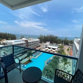 GrandBlue Condominium Mae Phim TOP FLOOR WITH SEA VIEW 706, hotel v destinácii Mae Pim