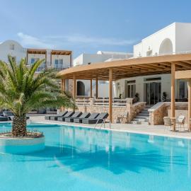 Aegean Plaza Hotel, hotel em Kamari