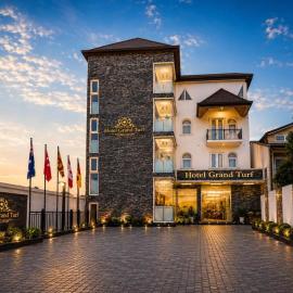 Hotel Grand Turf, hotel em Nuwara Eliya