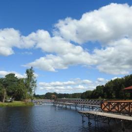 Apartament nad jeziorem Rosnowo, hotel in Rosnowo