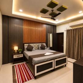 Hotel Balaji Inn، فندق في رايبور