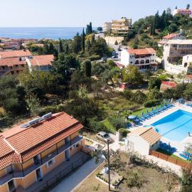 Odysseus Apartments, hotel in Agios Gordios