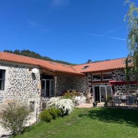 Gîte De La Ribeyre、サン・プリヴァ・ダリエのホテル