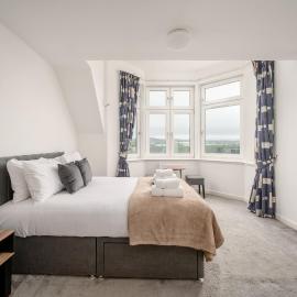 Pentland Hills Views - Cosy Room in Shared Accommodation - Edinburgh