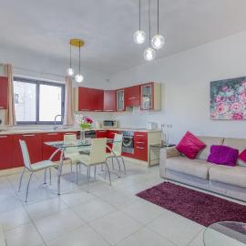 Lovely 1BR Apt with private balcony in Gzira GZR059