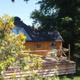 Auvergne Kota, hotel in Brugheas