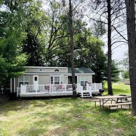 Cute Cabin on a Wonderful Campground for an Amazing Family Getaway in Wisconsin Dells, WI