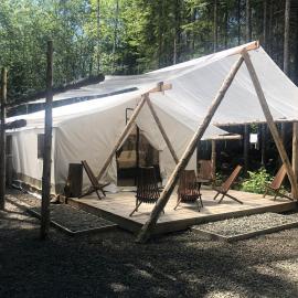 Luxurious Safari Tent for an Unforgettable Glamping Escape near Forks, Washington, hotel a Forks