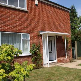 Lilac Bicester-Oxford quiet 3 bedroom house with private parking, hotel a Bicester