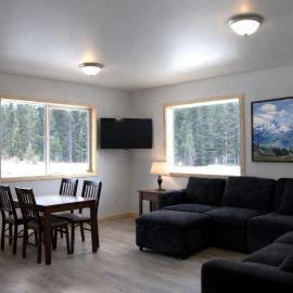 Modern Mountain View Cabin with Private Porch & Full Kitchen near Resurrection Bay, Seward Alaska