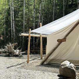 Spacious and Pet Friendly Safari Tent on a Glamping Resort in the Pacific Northwest, WA, hotel Forksban