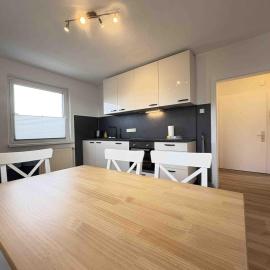 LEU111 komfortable Monteurwohnung, hotel i Leuchtenberg