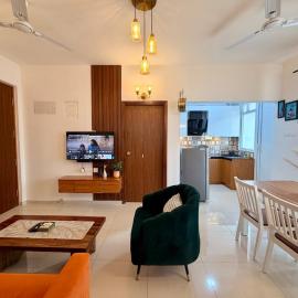 Bay Breeze 2BR Apt Amoret Homes, hotel v destinácii Chicalim