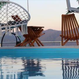 Elegant 1819 Apartment with Pool & Panoramic View: Vrnjačka Banja şehrinde bir otel