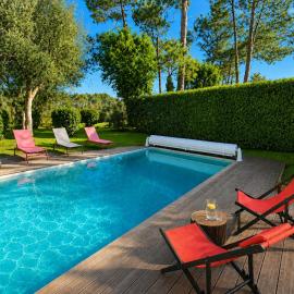 Villa premium, climatisée, piscine chauffée, plage à pied, hotel in Moliets-et-Maa
