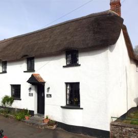 Hope Cottage - chocolate box thatch in Chittlehampton, North Devon