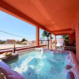 Apartments Fraj with Jacuzzi