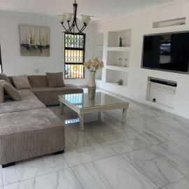 Montis Villa, hotel in Southgate