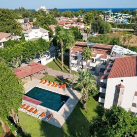 Uraz Hotel