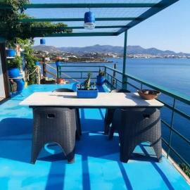 Seaside Ntounas Apartments - Cretan Double Nest، فندق في Mardhátion