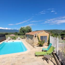 Gîte Provence Piscine Luberon - Domaine ARTEMISS, hotel di Apt