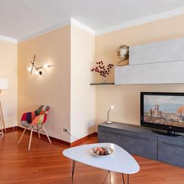 brd 43 6- Ponte Vecchio Bright Spacious Penthouse