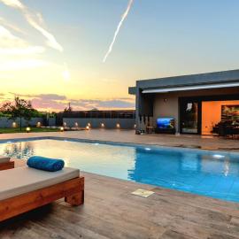 Crystal Thalassa - Luxury Villa Stergio