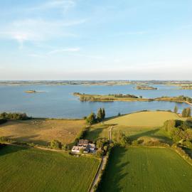 Peaceful Country Home With Beautiful Water View, готель у місті Рудкьобінг