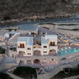 Zatrikion Villas Santorini, hotel in Pyrgos