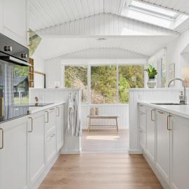 Scenic Holiday Home In Bratten, Hotel in Jerup