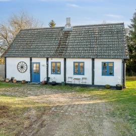 Lovely Holiday Home Near Gudhjem, viešbutis mieste Gudjemas
