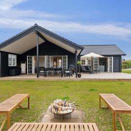 Exclusive Holiday Home From 2024 Near The Beach, hotel sa Assens