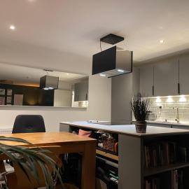 Canal View Retreat Modern Apartment, hotel i Woolstone