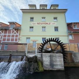 NEUMÜHLE Apartments - historisch & modern, hotell i Altenkunstadt