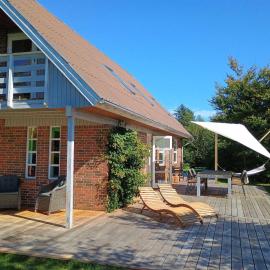 Family-Friendly Home Near Beach Forest Harbour