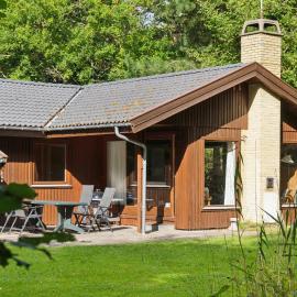 Cozy Holiday Home Near Dybesø Nature