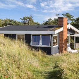 Simple Summer Living In Magical Setting