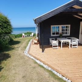 Here You Live Almost On The Beach, hotel u gradu Allingåbro