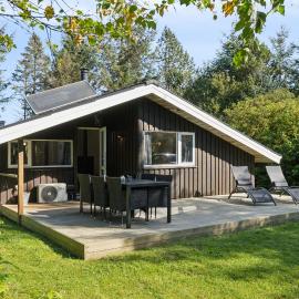 Holiday Home On Natural Plot 800 M From Sea, Hotel in Fjerritslev