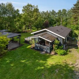 Dog-Friendly Holiday Oasis With Peace And Nature