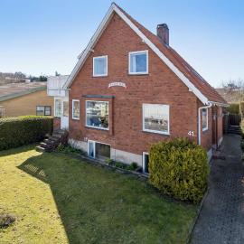 Lovely Holiday Home In Tejn On Bornholm, hotel u gradu 'Sandvig'