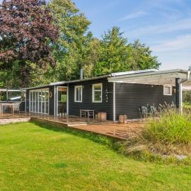 Renovated Holiday Home Near Water And Nature, hotel en Højslev